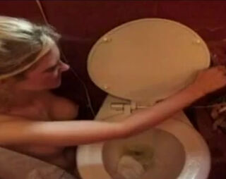 Super-hot blondes urinating
